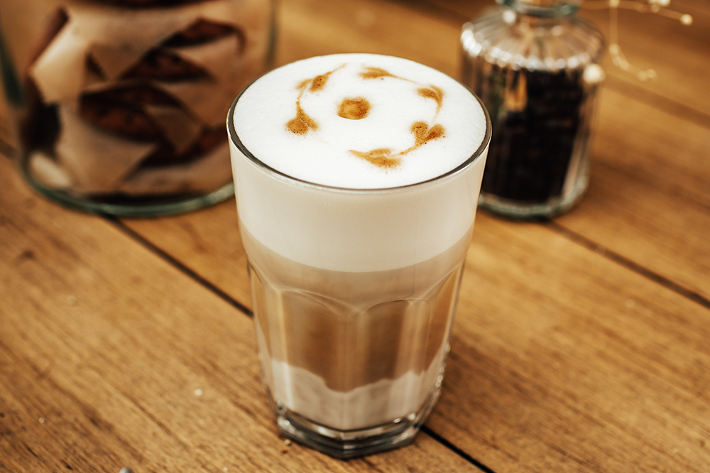 latte-macchiato-denk-mahl-roesterei-café-poessneck
